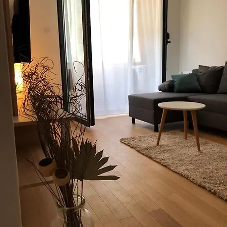 Apartment Iris Novi Sad Exteriör bild