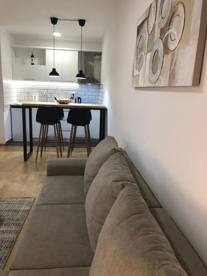 Iris Apartment